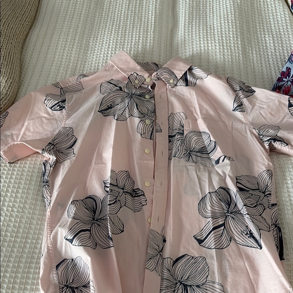 Floral Button-Up Shirt in Pink and Black